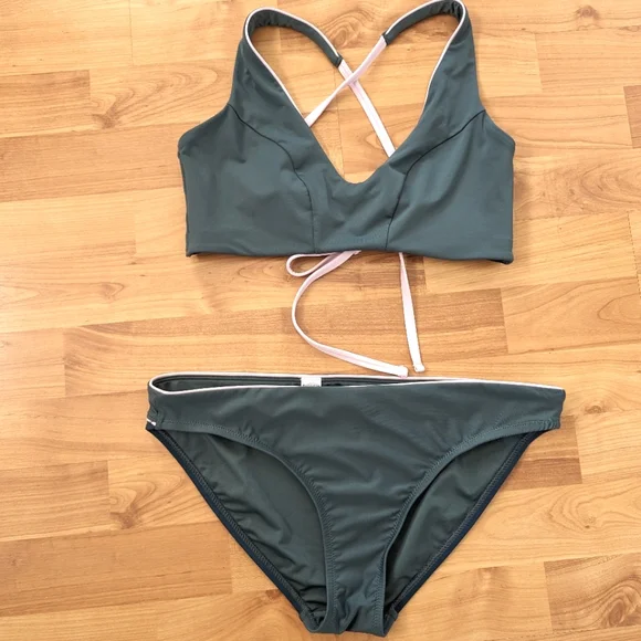 Athleta Colorblock triangle Green and Pink Women's Swim Set - Picture 2 of 10